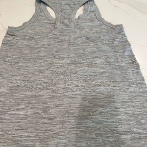 Athleta momentum tank grey sz large